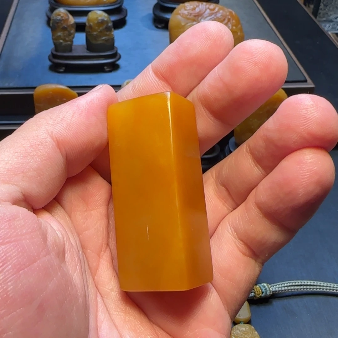 瓦***里田黄石田黄石印章