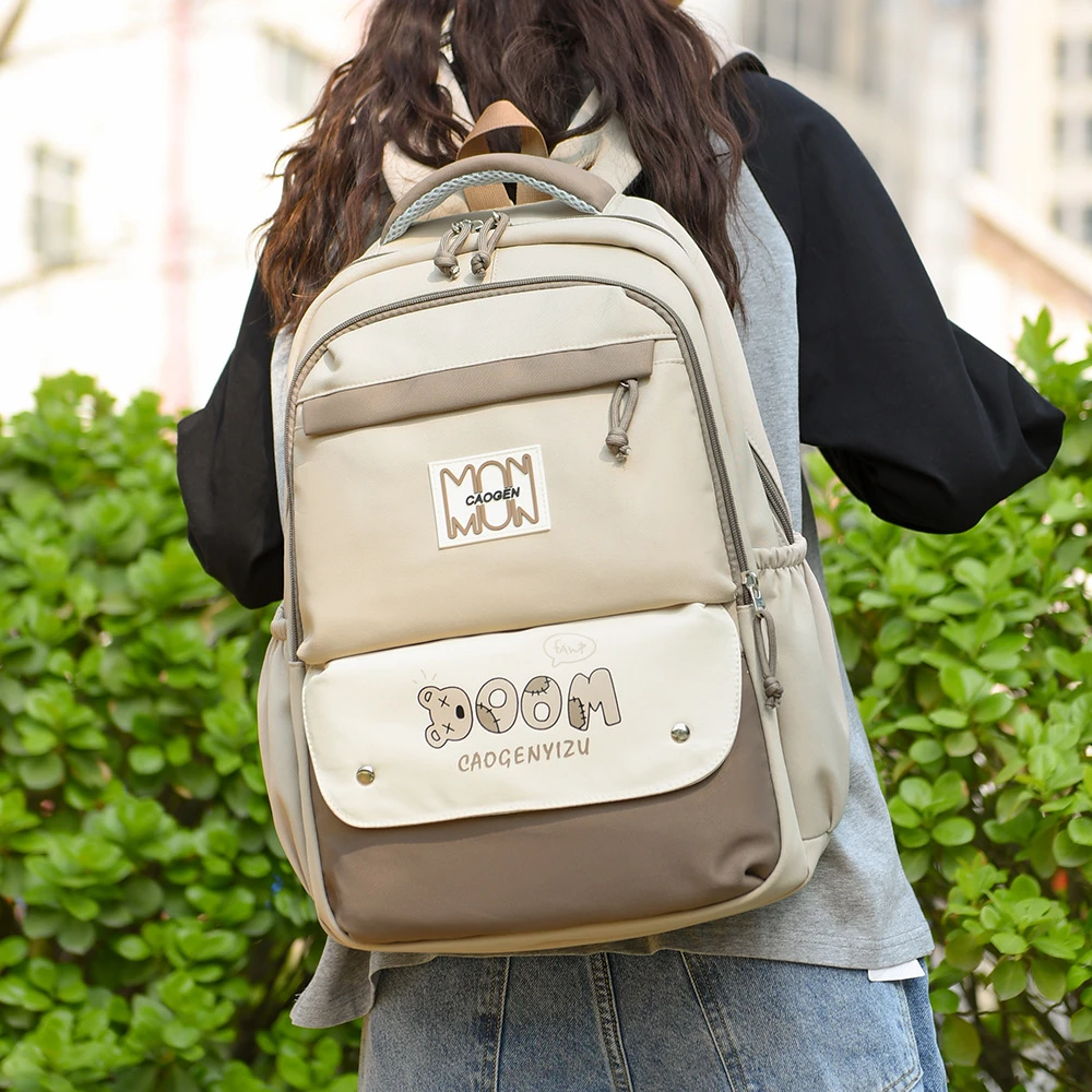 新款双肩包休闲百搭潮流女包初高中大学生学院风书包休闲背包