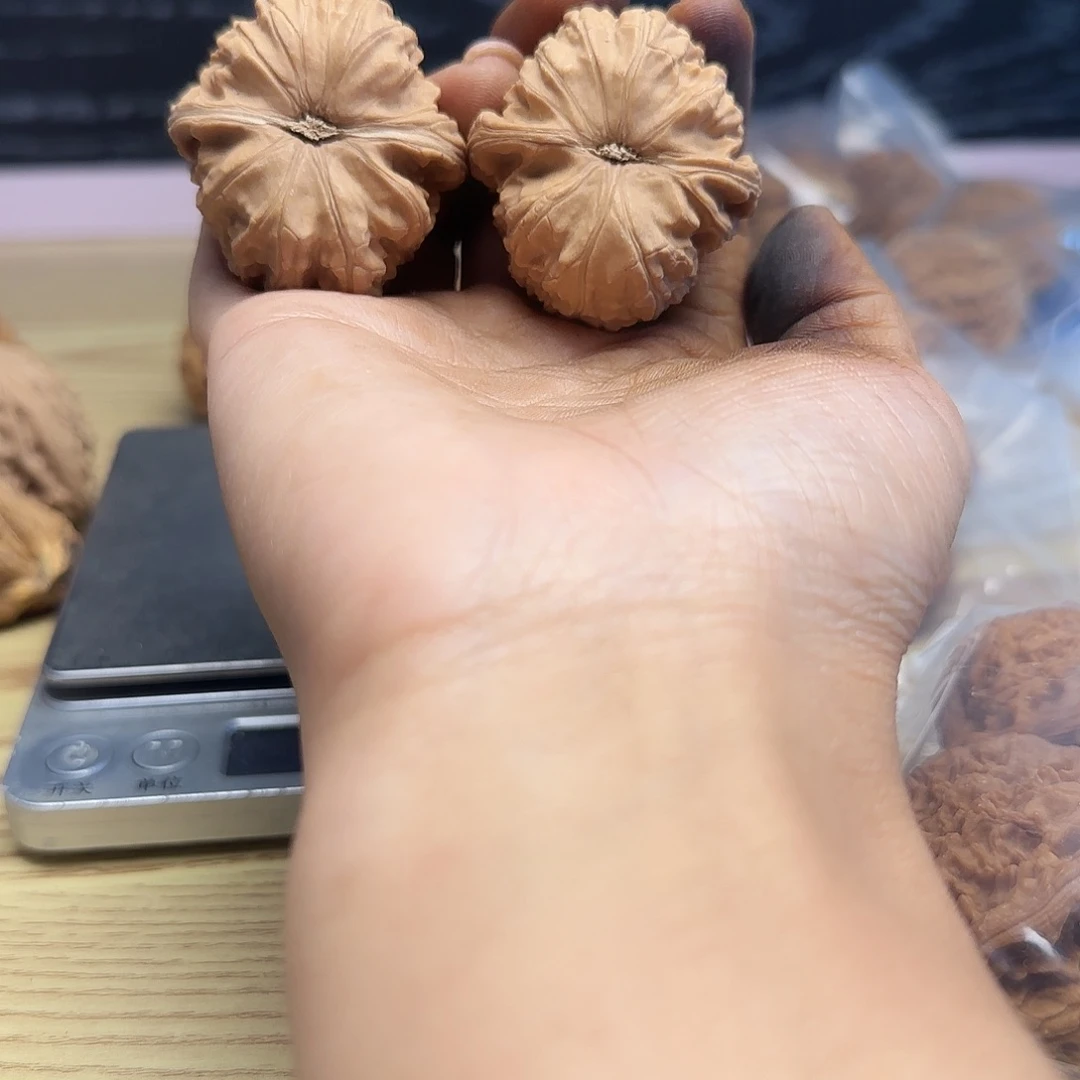 大***欢吊坠桃核核桃核桃