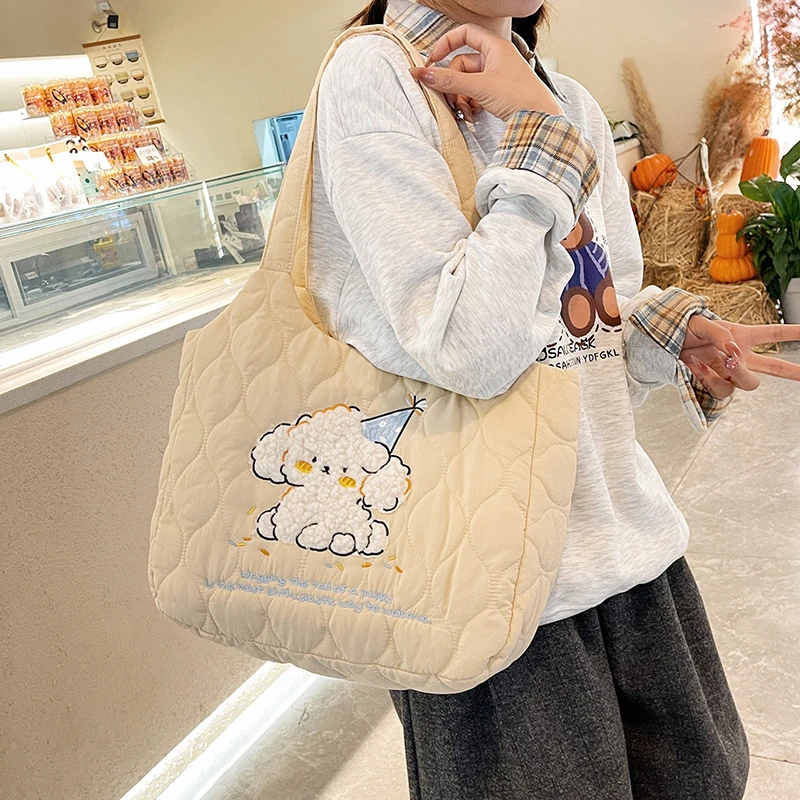 可爱刺绣单肩包女大容量百搭休闲手提包逛街通勤大学生上课托特包