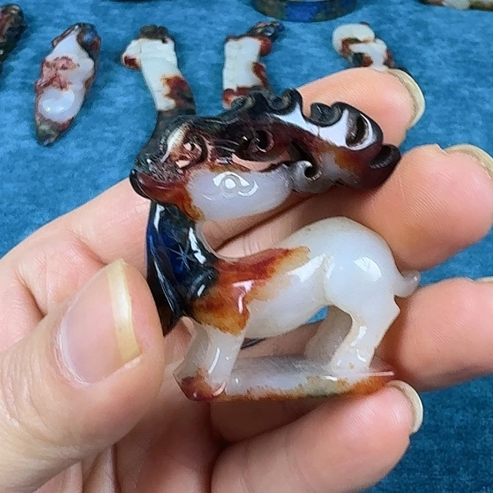 用***4和田玉（糖玉）未镶嵌挂件