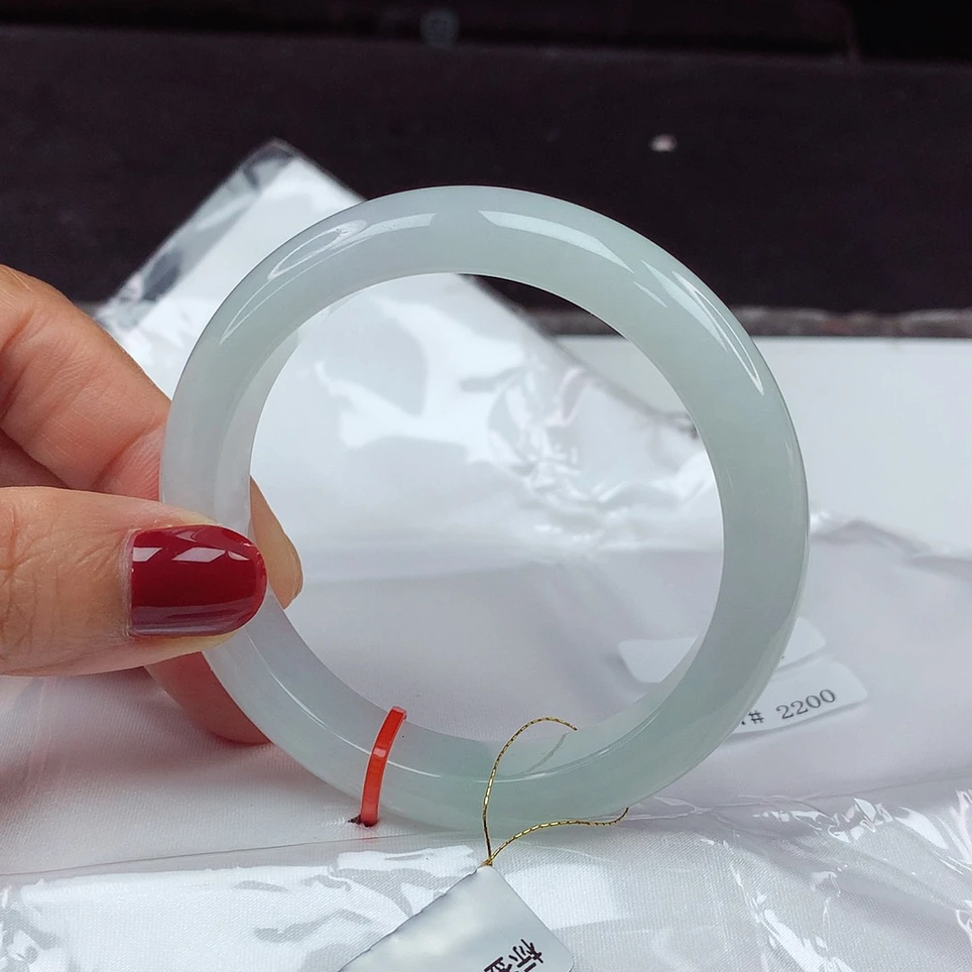 翡翠手镯未镶嵌57圈4687