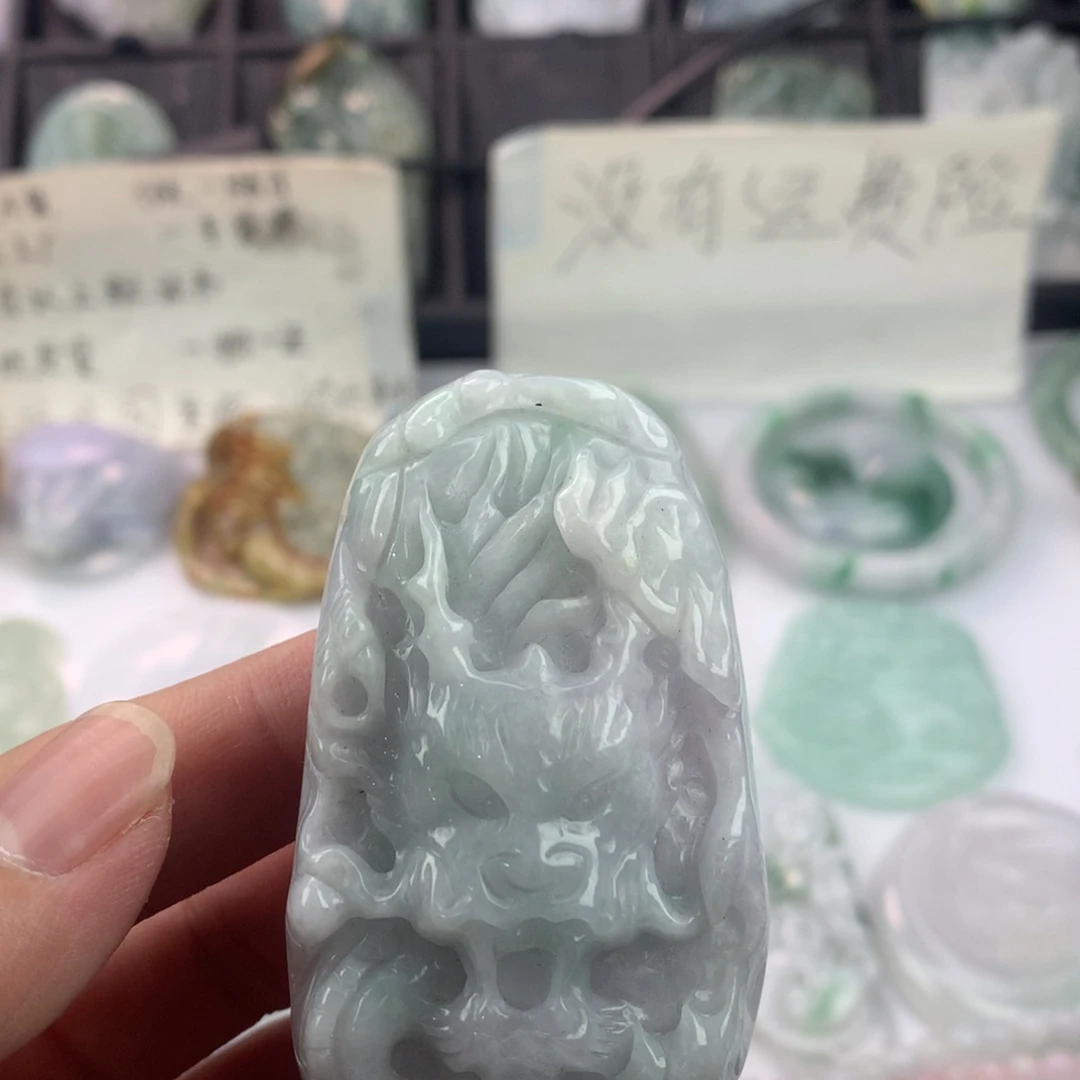 翡翠颈饰未镶嵌一