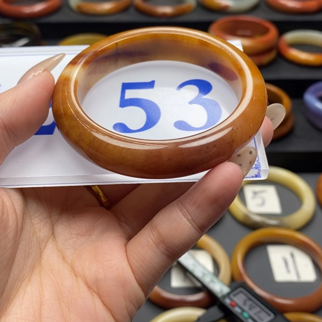 石英质玉（黄龙玉）手镯未镶嵌