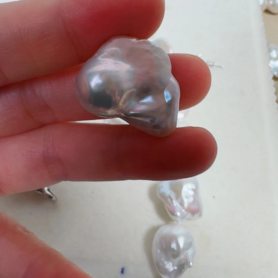 楠***楠淡水珍珠未镶嵌颈饰