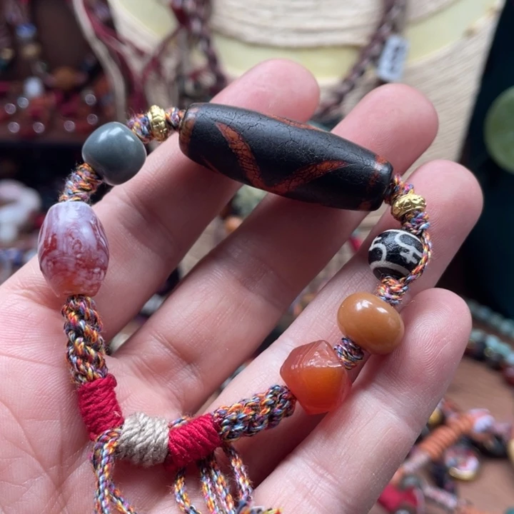 玛瑙/玉髓颈饰未镶嵌