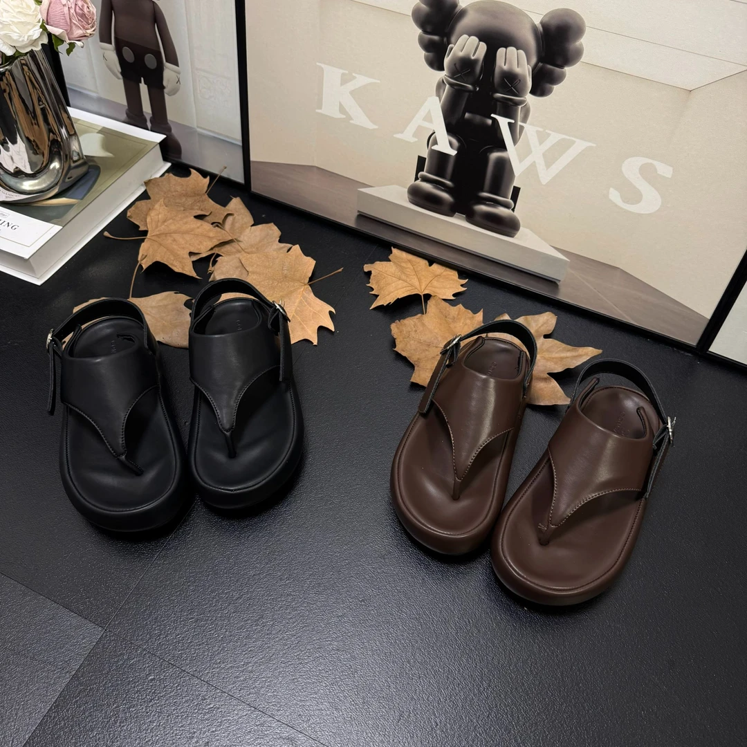 厚底皮带扣夹趾人字凉鞋夏季外穿沙滩休闲女鞋时尚百搭增高小个子