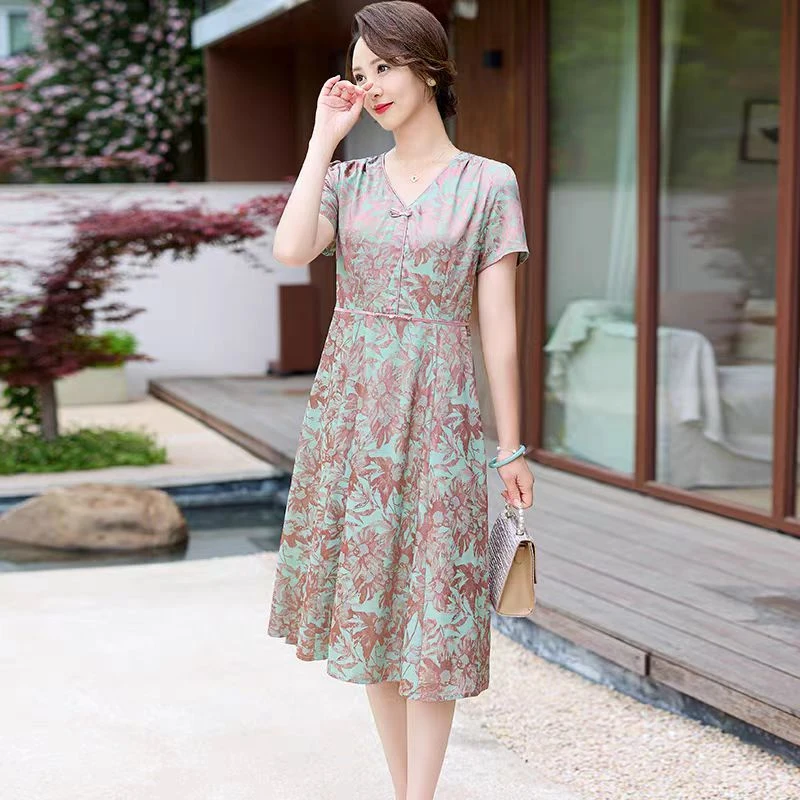 裙子夏季洋气时尚短袖连衣裙新款中老年时尚薄款收腰显瘦连衣裙