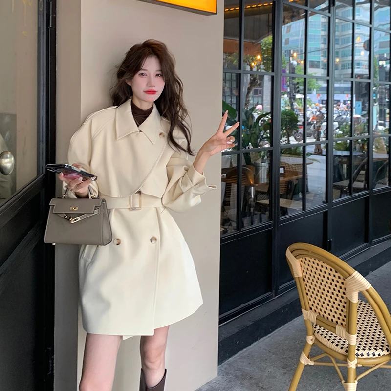 米白色英伦风短款气质风衣外套女2025早春新款法式高级感收腰百搭