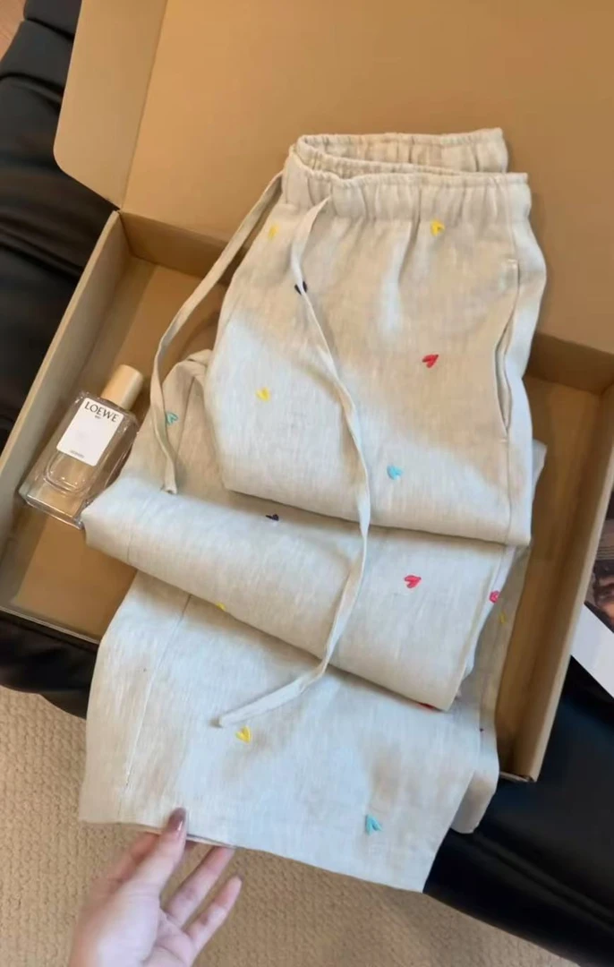 麻本爱心刺绣裤