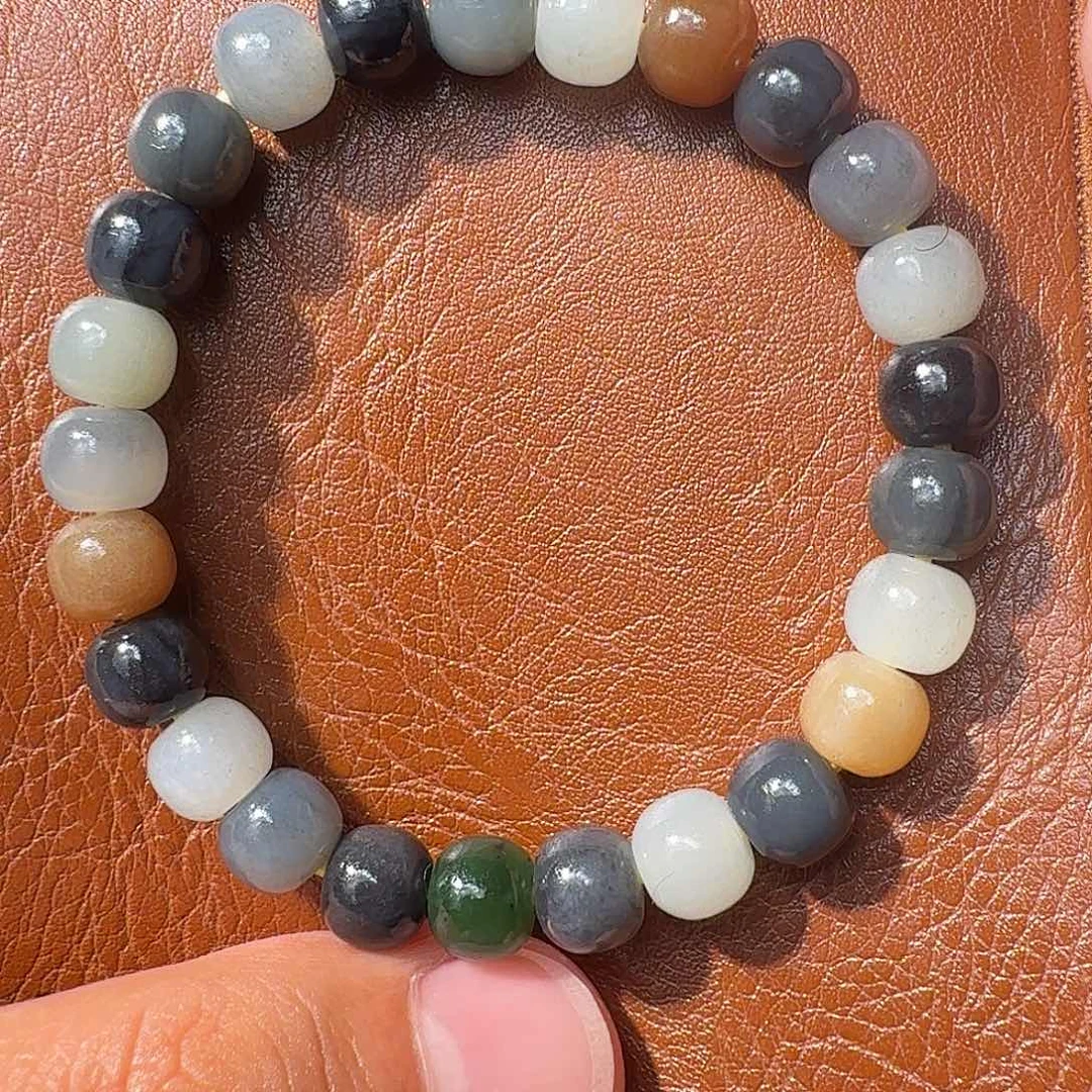 和田玉未镶嵌手串