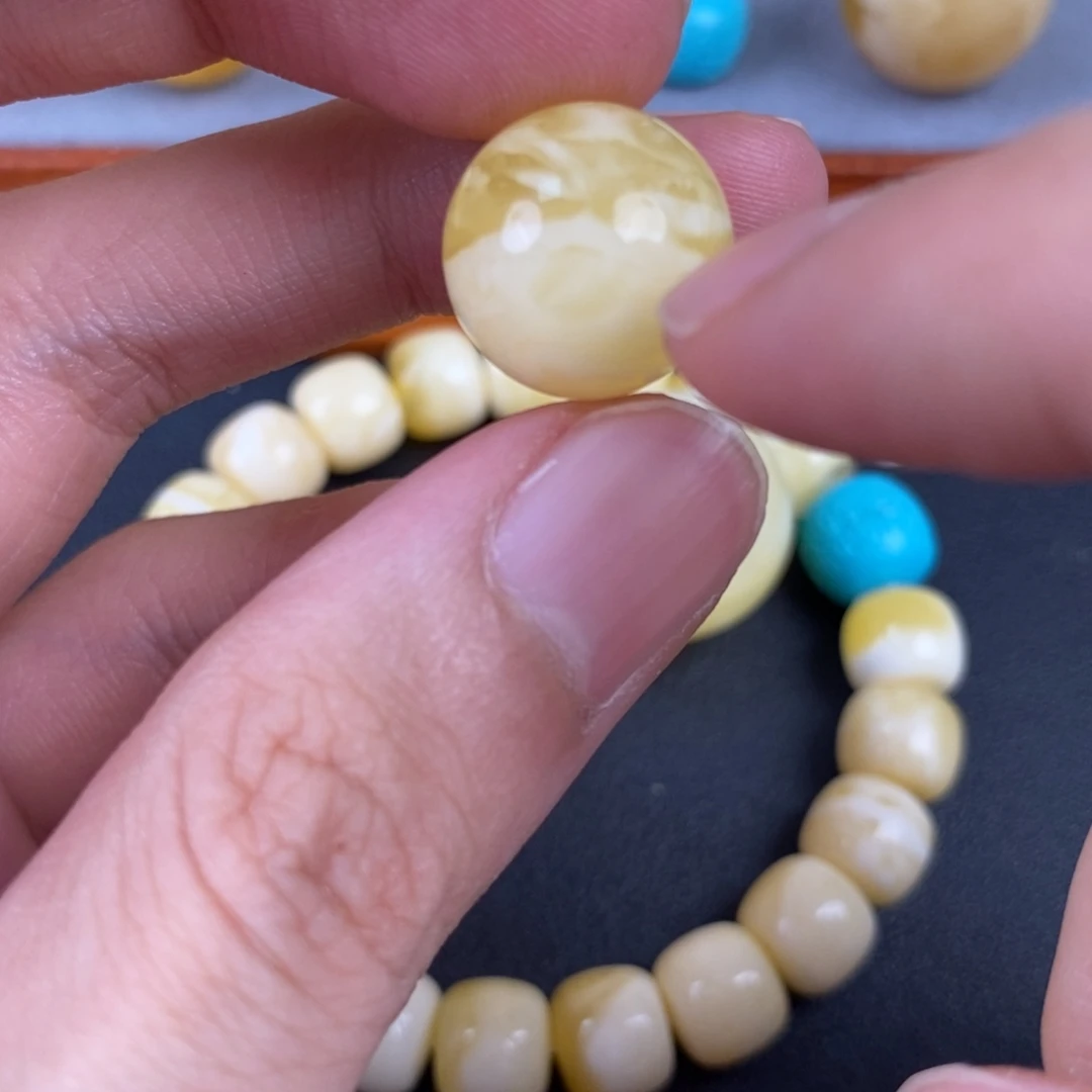 琥珀未镶嵌珠宝奇石6