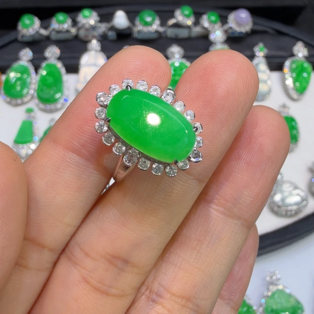 翡翠18K金镶嵌戒指收到货48小时鉴赏期