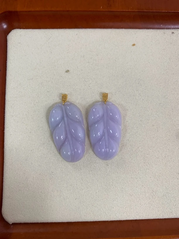 天然缅甸a货翡翠18k金扣头紫叶子（多样性发其一）