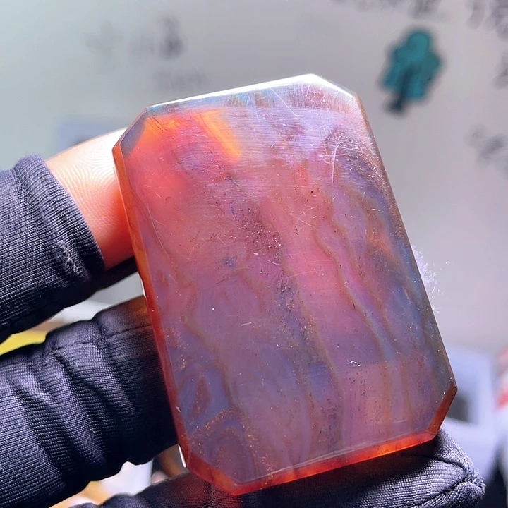 琥珀裸石未镶嵌。。