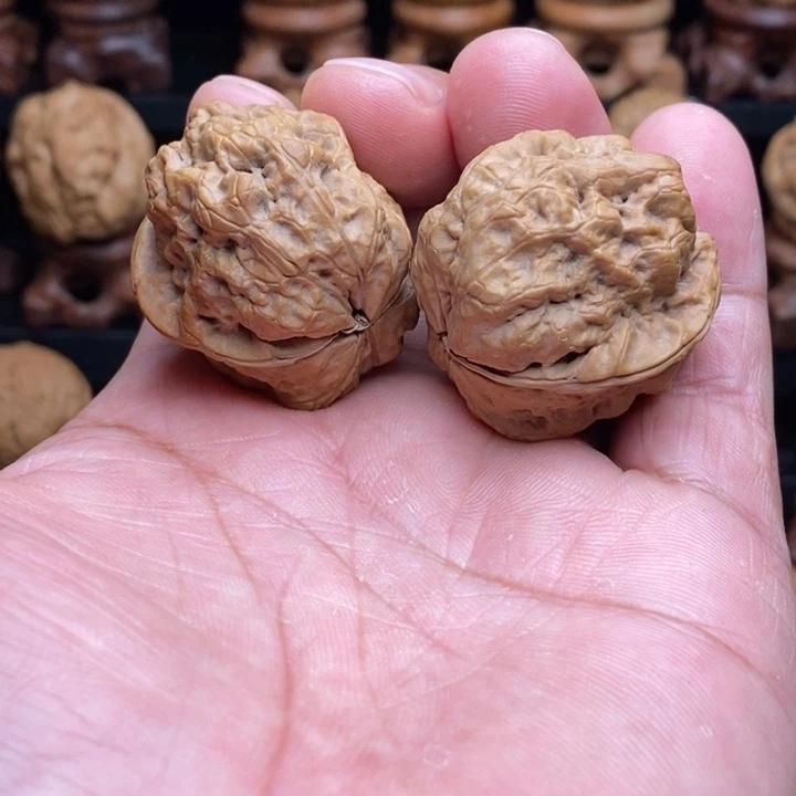 文玩核桃把件1小鬼蛊疙瘩包