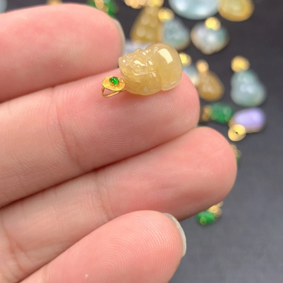 【闪购商品】颈饰18K金镶嵌翡翠翡翠