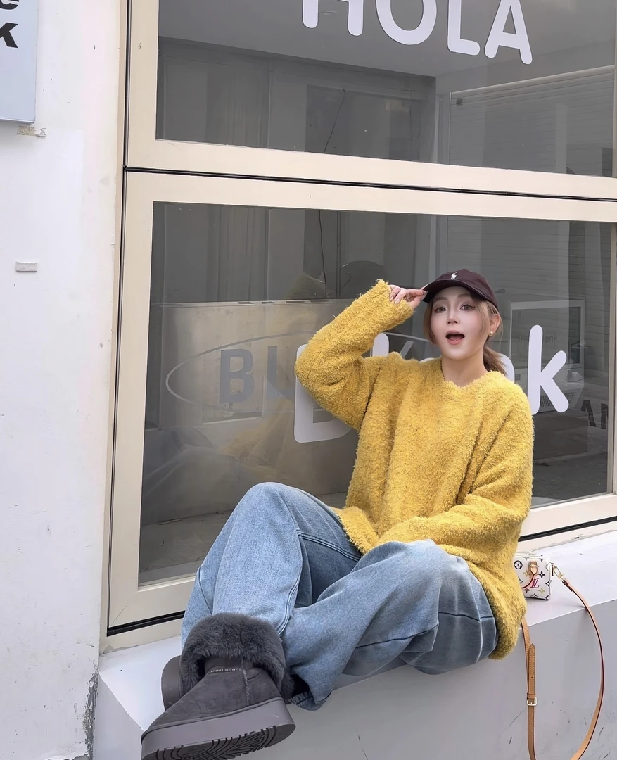 【FANFAN】日出维纳斯-大码秋冬羊毛圆领氛围百搭韩版宽松毛衣F0079
