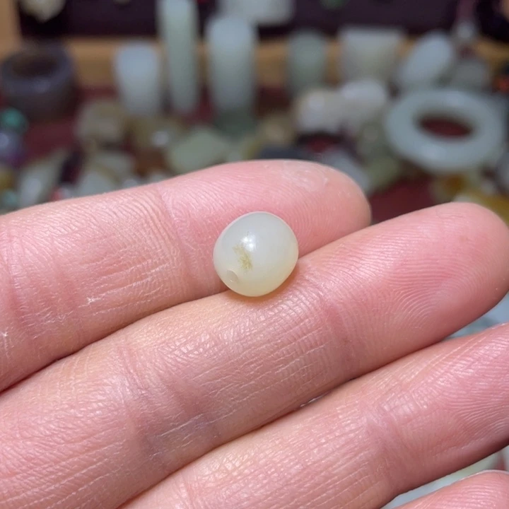 和田玉吊坠(不含链)未镶嵌闲**火