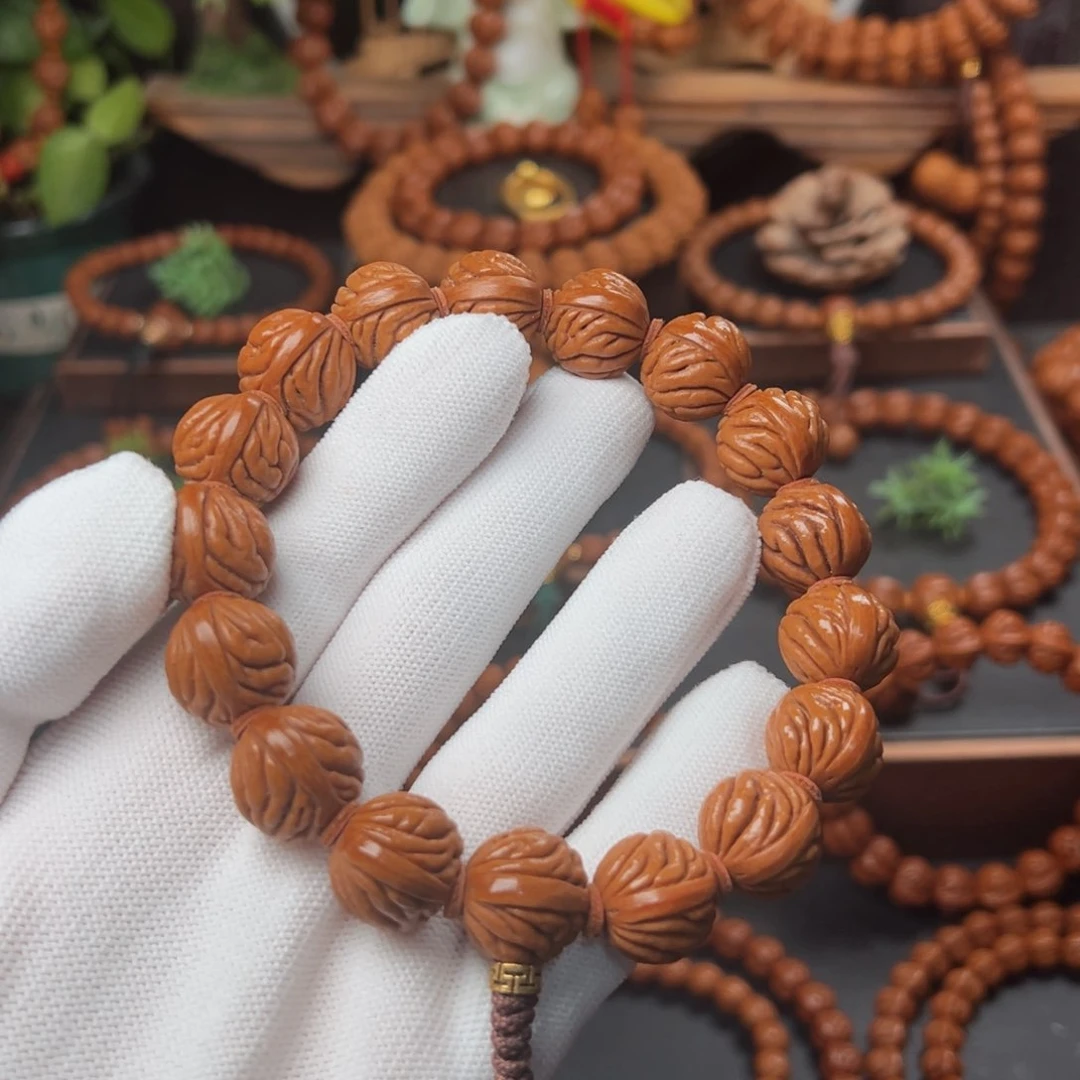 吊坠桃核1.7祥云手持