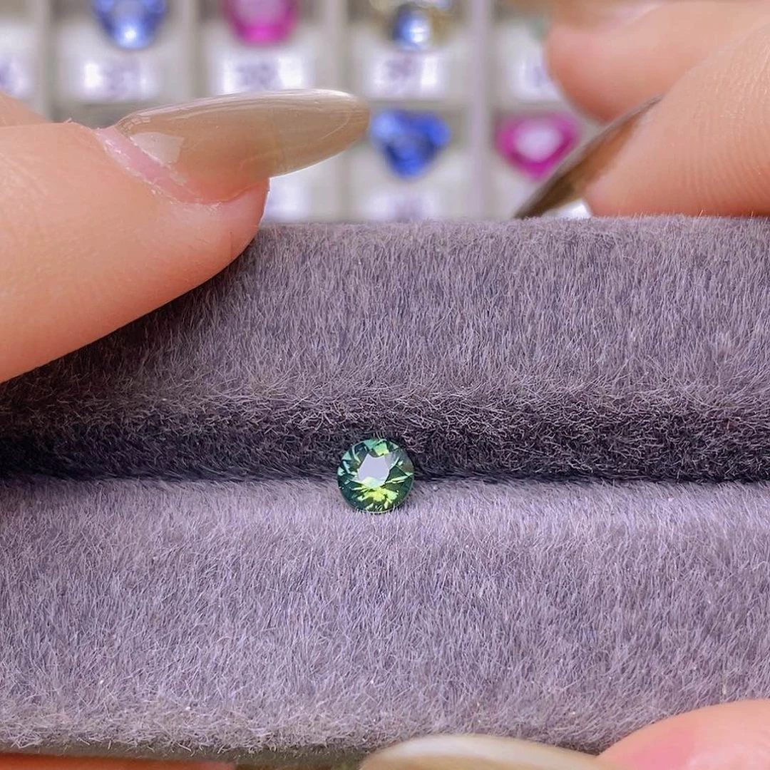 裸石蓝宝石CGRL证书TealVB无烧0.54ct/0102