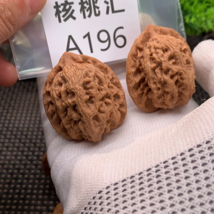 文玩核桃把件观音肚38