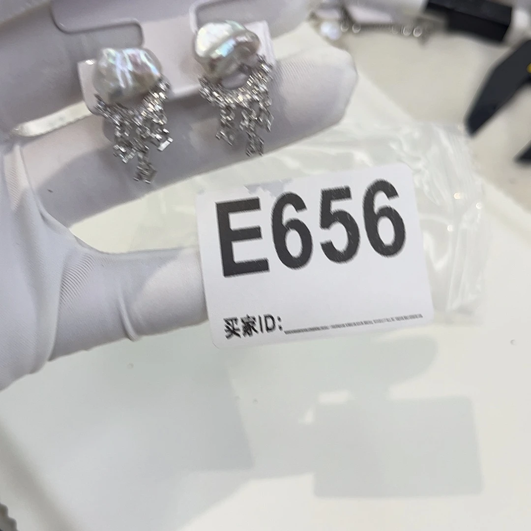 合金淡水珍珠颈饰