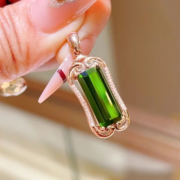 5.18ct 18k金镶嵌碧玺吊坠 4180