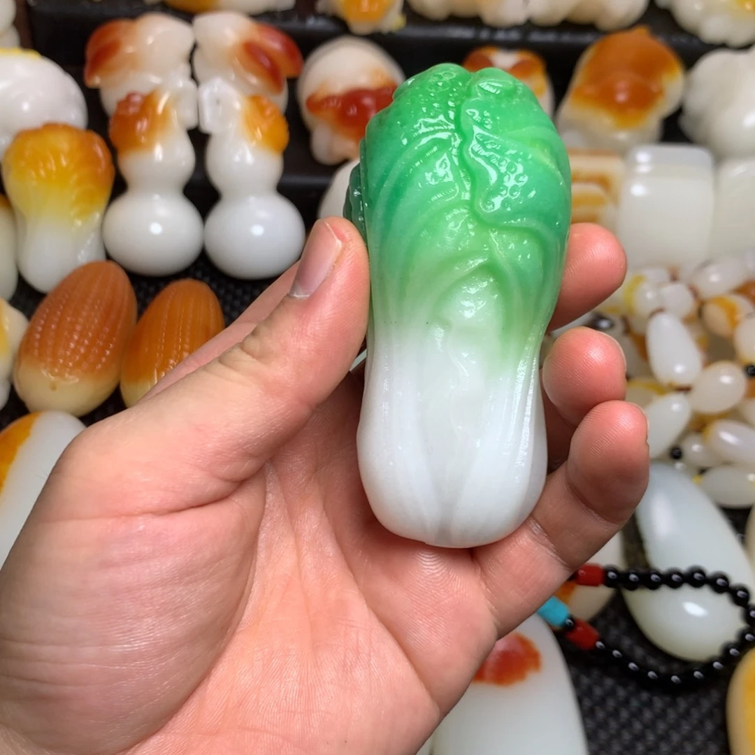 新疆戈壁石五彩石