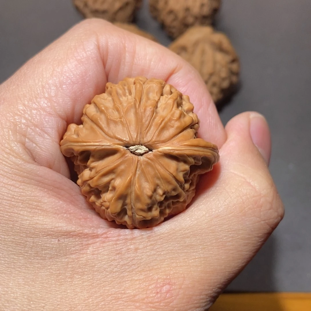 文玩核桃吊坠磨盘