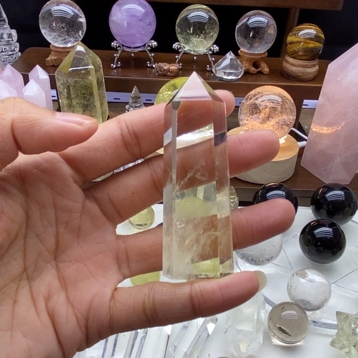 水晶摆件未镶嵌黄水晶柱