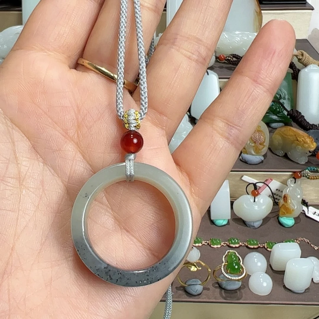 【闪购商品】未镶嵌和田玉车挂