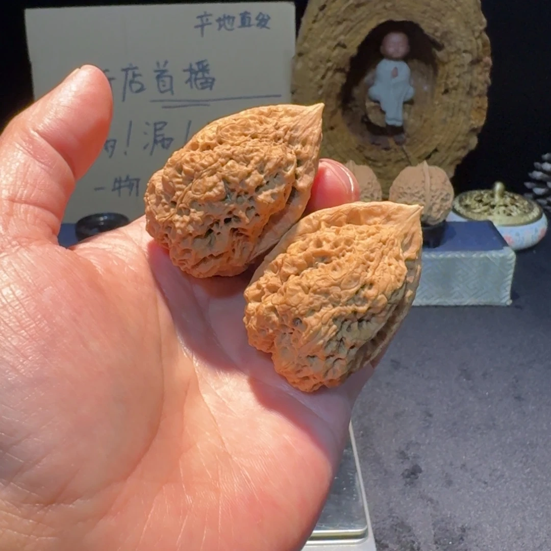 小***哥文玩核桃把件云南铁核a