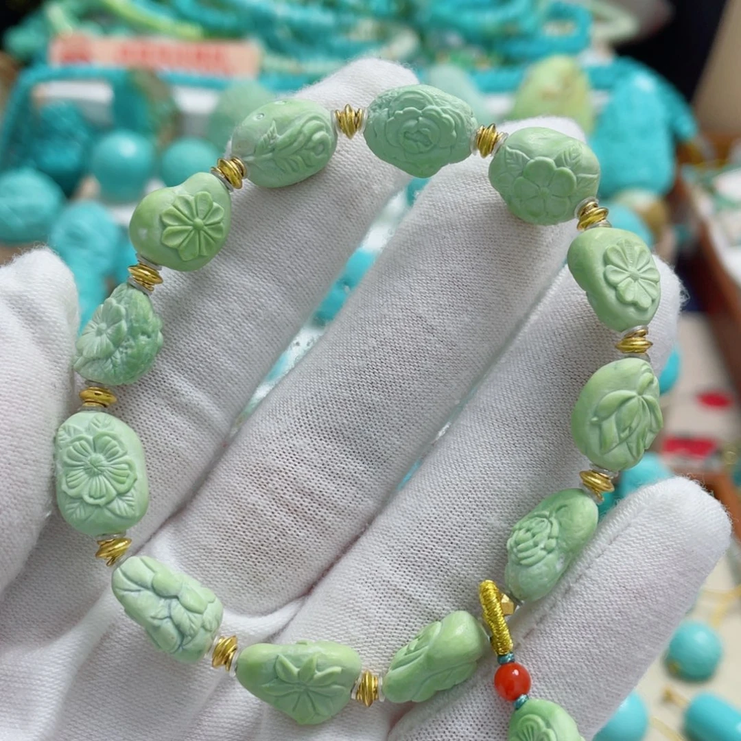 绿松石未镶嵌珠宝奇石