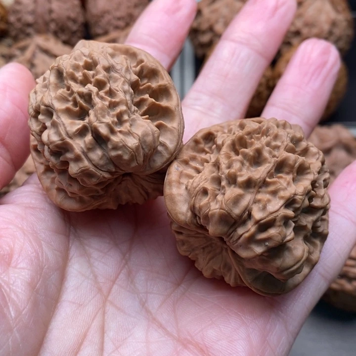 大***雄吊坠文玩核桃官帽