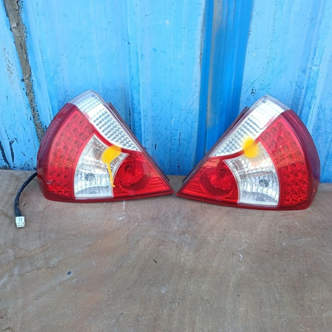 适用于三菱蓝瑟后尾灯刹车灯倒车灯防追尾灯