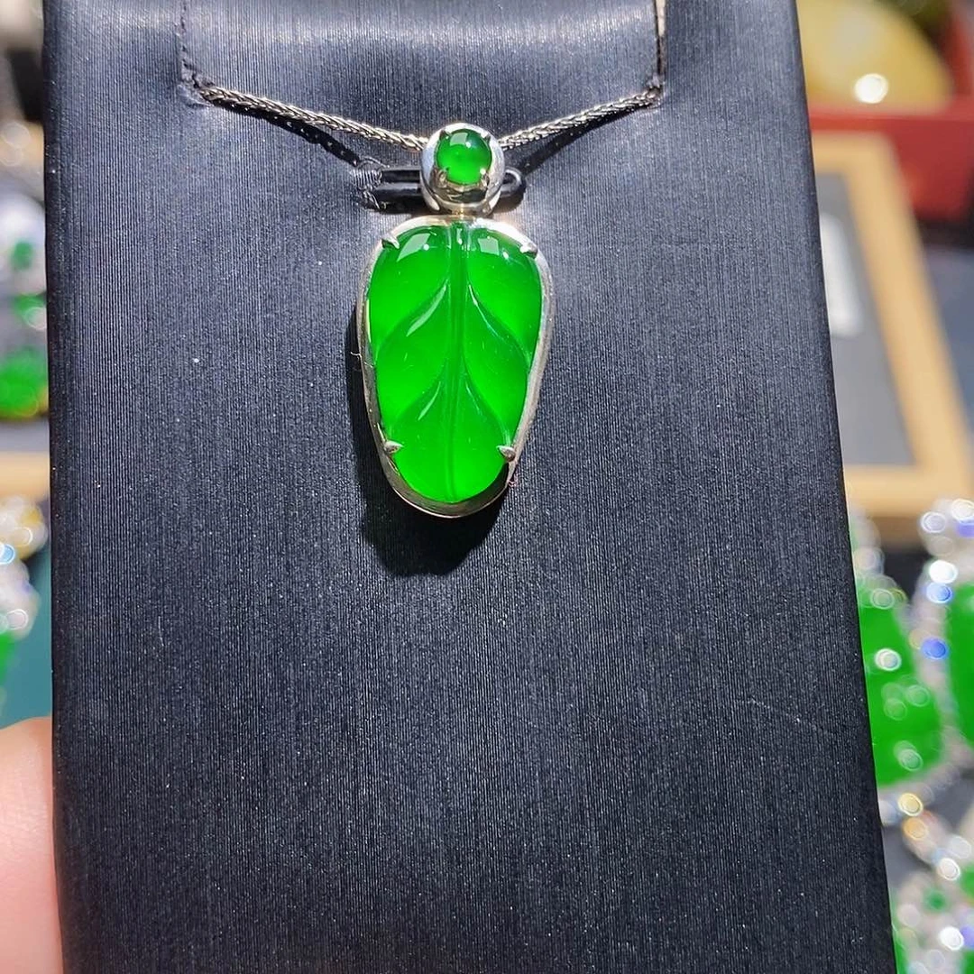 翡翠未镶嵌颈饰吊坠8