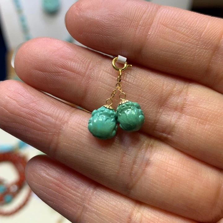 绿松石18K金镶嵌挂件