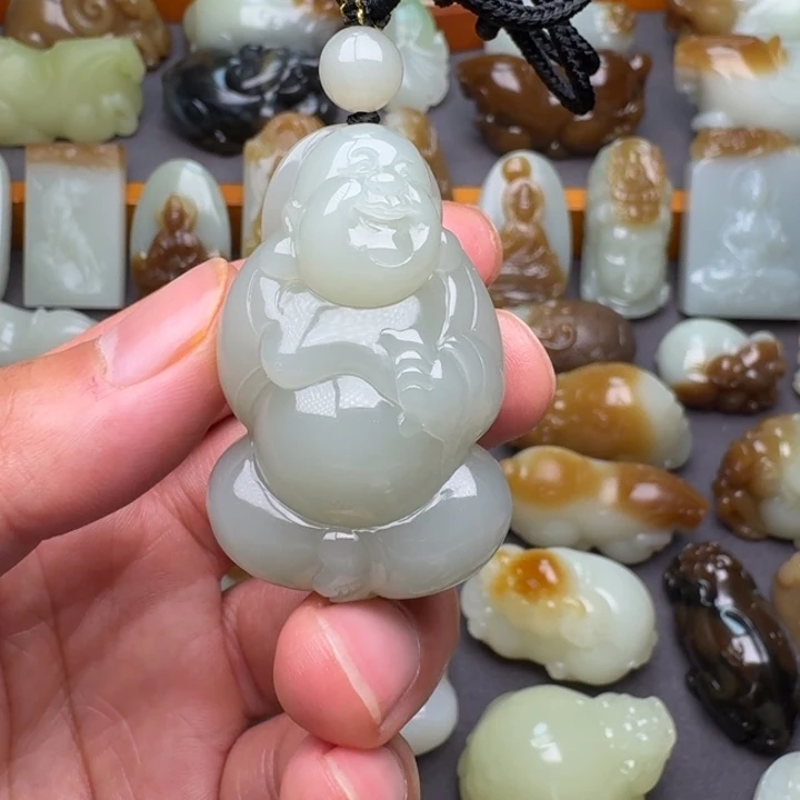 和田玉（糖玉）颈饰未镶嵌波****o