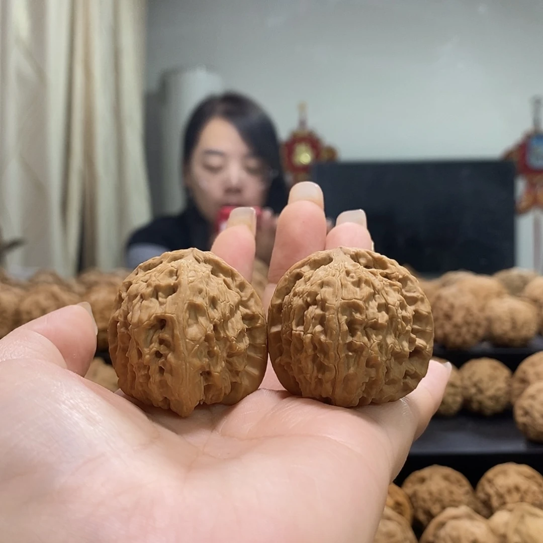 把件文玩核桃36.5白狮子
