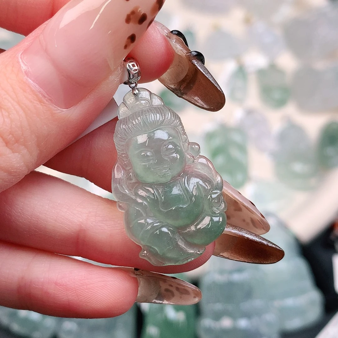 翡翠颈饰18K金镶嵌冰绿宝宝观音31，19、4.5