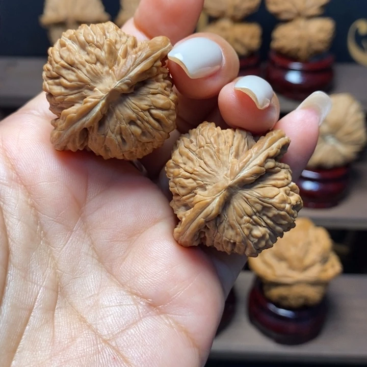 文玩核桃吊坠36全品汉高楼