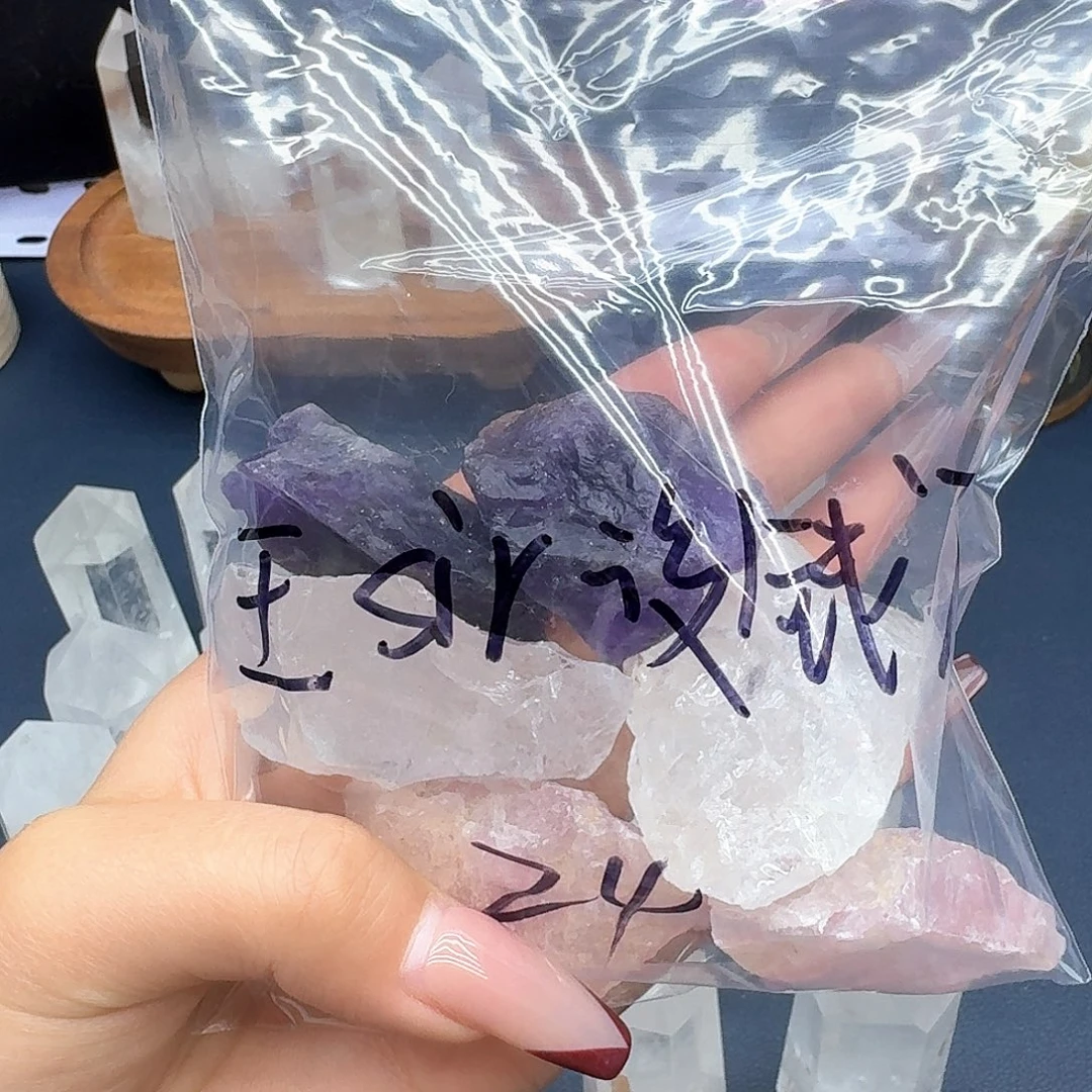 王***了摆件未镶嵌水晶天然水晶