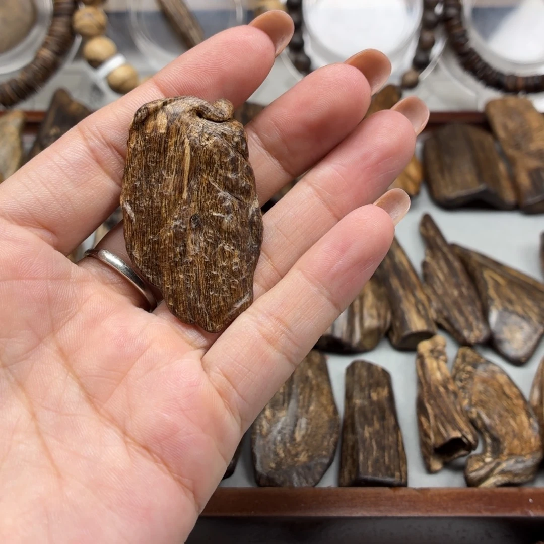 沉香碎屑沉香加里曼丹