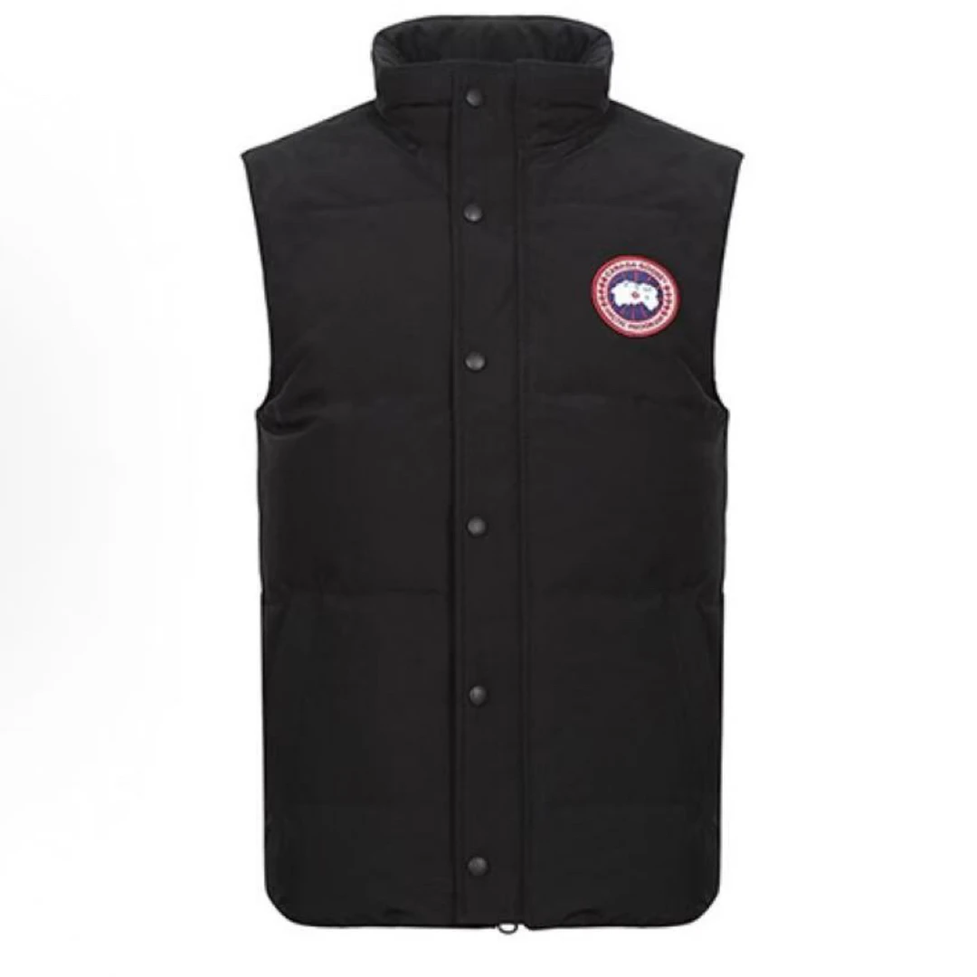 未使用 CANADA GOOSE 远征黑色马甲 XL码 BB10163