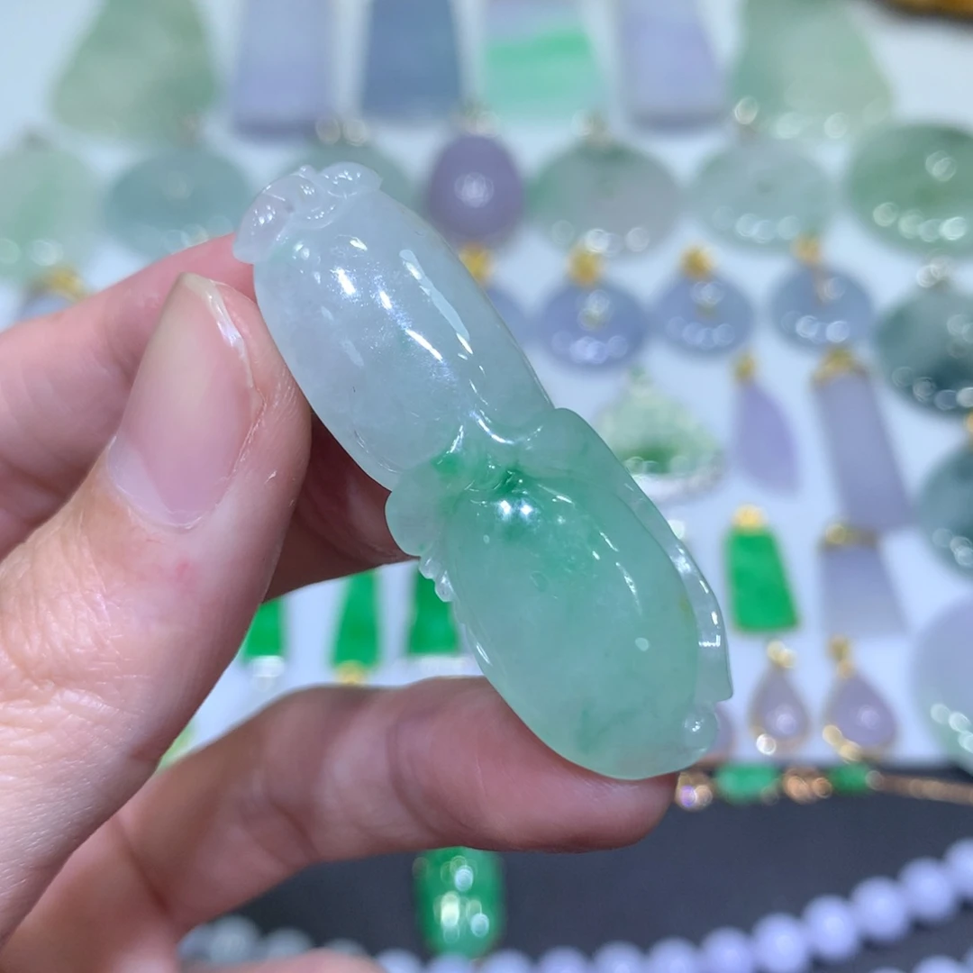 翡翠吊坠(不含链)未镶嵌