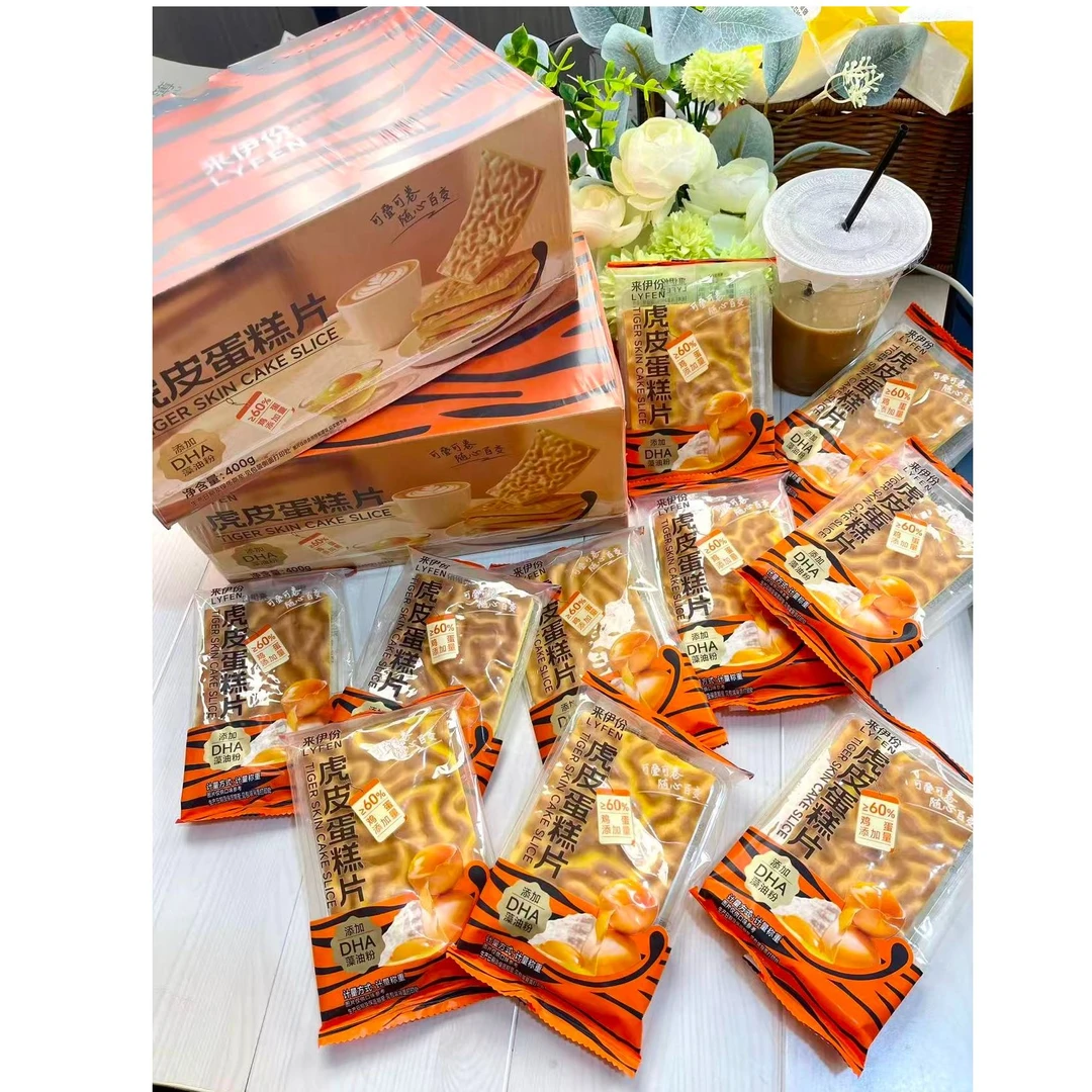 来伊份虎皮蛋糕片400g（10包）*1提添加DHA藻油粉早餐面包+2包抽纸