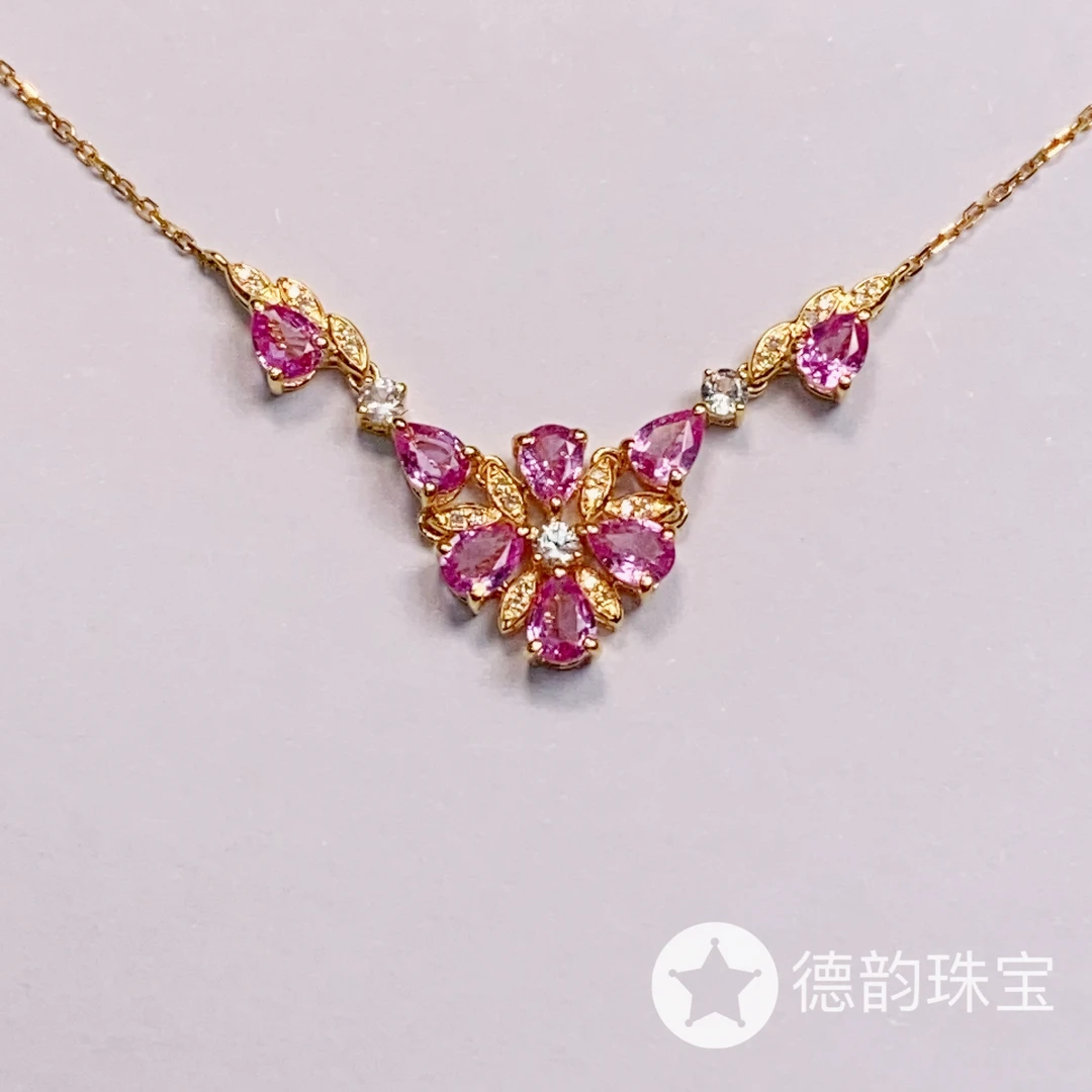 18K金镶嵌蓝宝石项链
