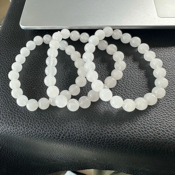 PD044新疆金丝玉手串约8mm多样性发其一