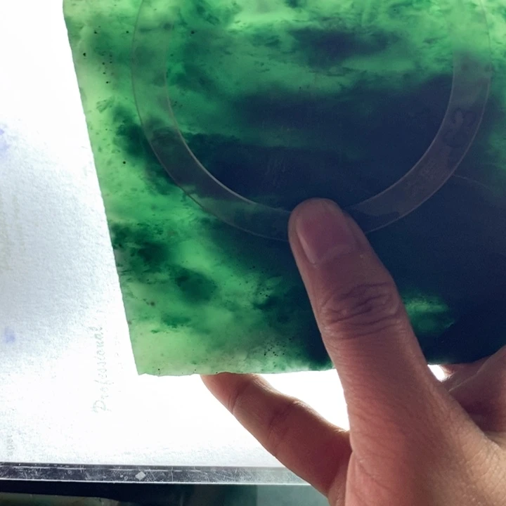 阳****定制石英质玉(非洲翠)